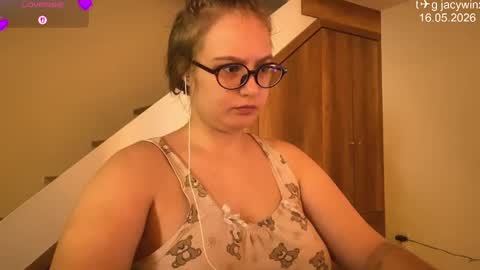 Snapshot of jacywinslat chatting on May 16, 2026, 8:22 am jacywinslat online show from May 16, 2026, 8:22 am