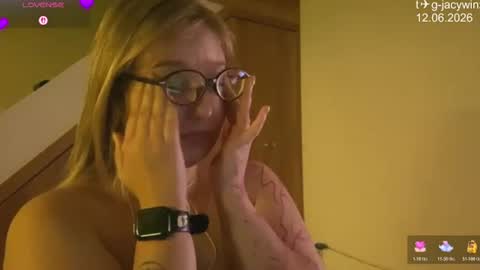 Snapshot of jacywinslat chatting on June 12, 2026, 8:19 pm jacywinslat online show from June 12, 2026, 8:19 pm