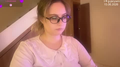 Snapshot of jacywinslat chatting on June 15, 2026, 8:49 am jacywinslat online show from June 15, 2026, 8:49 am