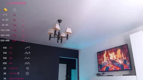 Jade online show from October 26, 2025, 12:11 pm