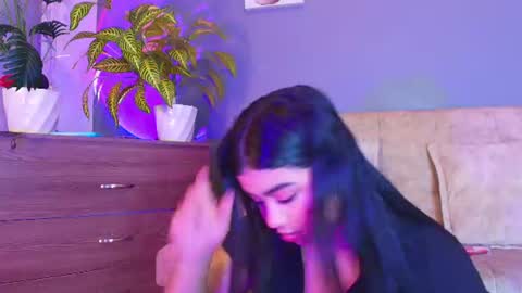 Snapshot of jade_brunnette chatting on June 10, 2026, 8:30 pm Jade Brunete online show from June 10, 2026, 8:30 pm