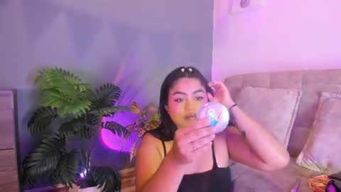 Snapshot of jade_brunnette chatting on June 15, 2026, 8:22 pm Jade Brunete online show from June 15, 2026, 8:22 pm