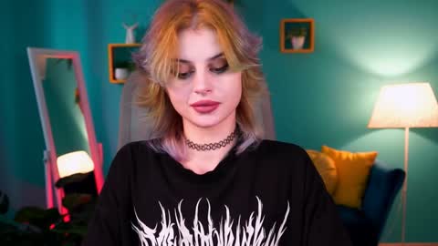 jade_castle online show from February 8, 2025, 8:20 am