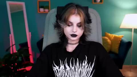 jade_castle online show from February 19, 2025, 5:05 am