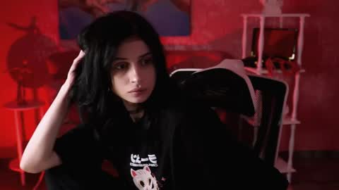 jade_castle online show from April 28, 2026, 4:23 pm