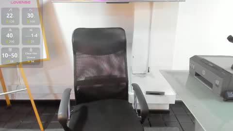 jade_connor online show from May 24, 2026, 7:52 pm