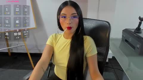jade_connor online show from June 11, 2026, 9:24 pm