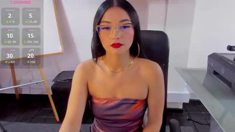 jade_connor online show from June 18, 2026, 8:13 pm