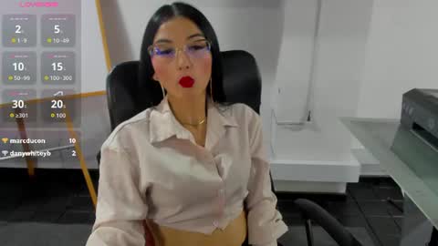 jade_connor online show from July 9, 2026, 9:19 pm