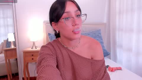 Snapshot of jade_evergreen_ chatting on January 24, 2025, 8:11 pm Jade online show from January 24, 2025, 8:11 pm