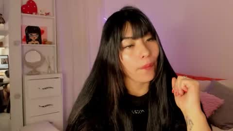 Snapshot of jade_naughty chatting on November 24, 2025, 10:42 pm jade_naughty online show from November 24, 2025, 10:42 pm