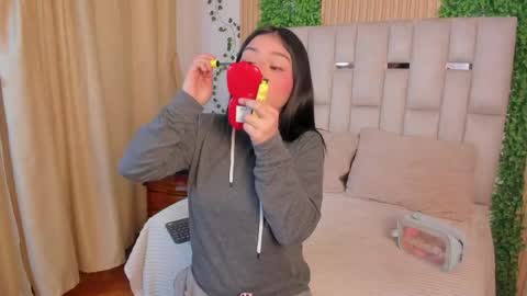 Snapshot of jade_nm chatting on April 14, 2026, 12:33 pm ade online show from April 14, 2026, 12:33 pm