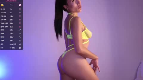 Jade Paris online show from September 13, 2025, 7:19 am