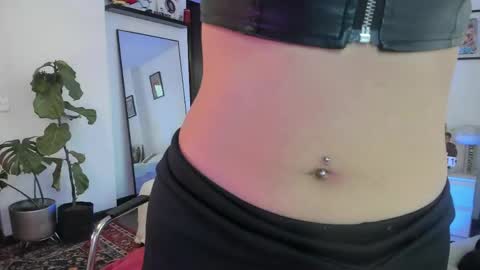 Snapshot of jade_porn chatting on May 8, 2026, 12:10 pm Jade independent model online show from May 8, 2026, 12:10 pm