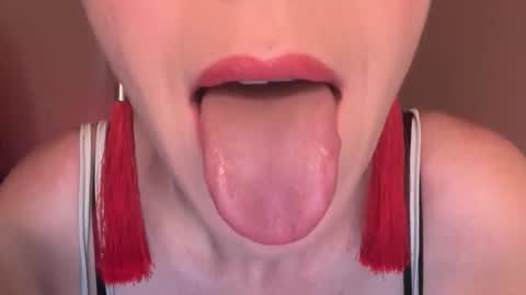 Snapshot of jade_slade chatting on May 3, 2026, 12:49 am Jade Slade online show from May 3, 2026, 12:49 am