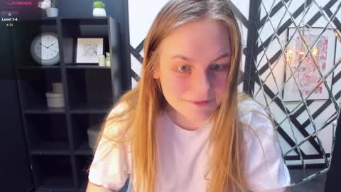 Snapshot of jade_soft chatting on February 7, 2025, 9:48 pm Jade online show from February 7, 2025, 9:48 pm