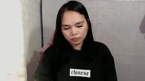 jade_suck online show from March 16, 2026, 3:23 am