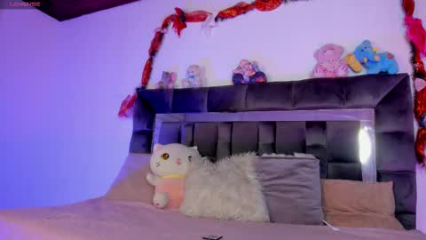 Jade online show from January 11, 2026, 4:06 am