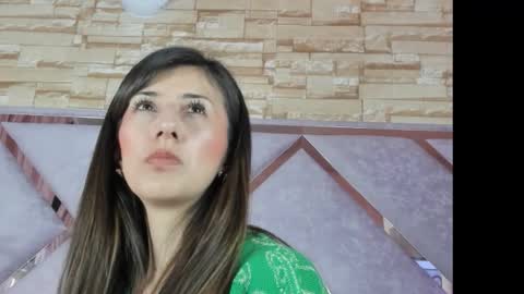 jade white  online show from February 16, 2026, 1:51 pm