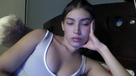 Snapshot of jade_ws chatting on July 18, 2026, 12:37 am Jade online show from July 18, 2026, 12:37 am