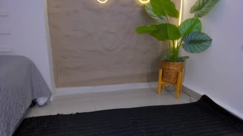 jadee__ online show from January 15, 2025, 2:49 am