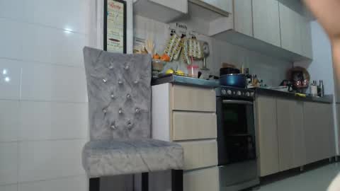 Snapshot of jadeee_11 chatting on January 28, 2025, 5:35 pm Jade online show from January 28, 2025, 5:35 pm