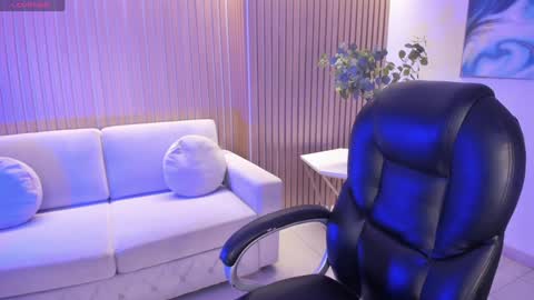 Snapshot of jadeevansx chatting on December 22, 2024, 9:09 pm JADE EVANS online show from December 22, 2024, 9:09 pm