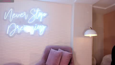 Snapshot of jadeevansx chatting on February 28, 2025, 5:48 pm JADE EVANS online show from February 28, 2025, 5:48 pm