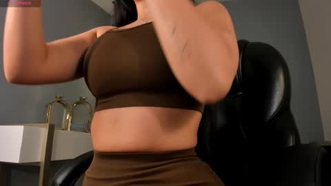 Snapshot of jadeevansx chatting on October 9, 2025, 5:44 pm JADE EVANS online show from October 9, 2025, 5:44 pm