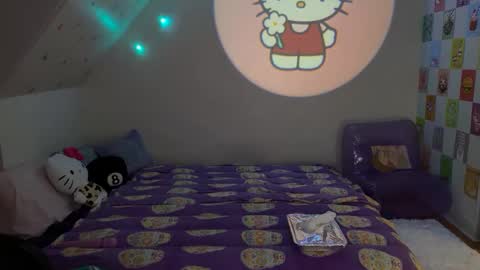 Jade online show from February 10, 2025, 1:03 am