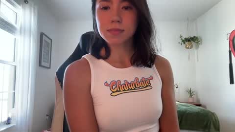 Jade Love online show from January 29, 2025, 7:00 pm