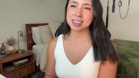 Jade Love online show from October 1, 2025, 5:52 pm