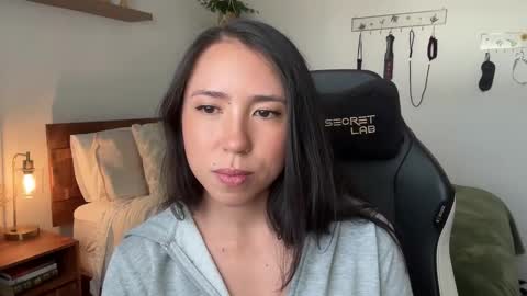 Jade Love online show from November 14, 2025, 8:18 pm