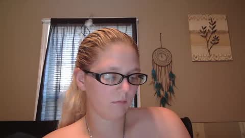 Snapshot of jadeluv chatting on December 22, 2024, 5:42 pm JadeLuv online show from December 22, 2024, 5:42 pm