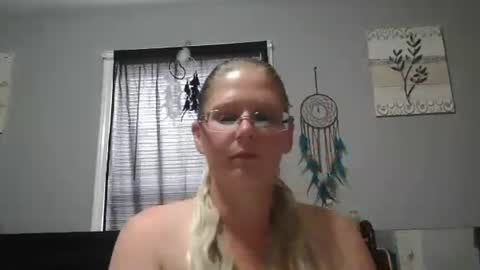 Snapshot of jadeluv chatting on October 25, 2025, 6:13 pm JadeLuv online show from October 25, 2025, 6:13 pm