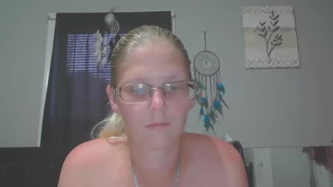 Snapshot of jadeluv chatting on June 1, 2026, 12:56 am JadeLuv online show from June 1, 2026, 12:56 am
