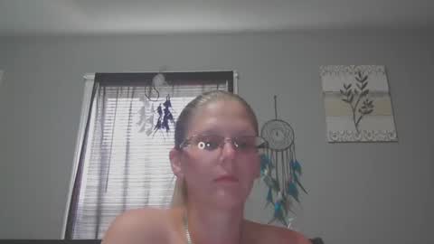 Snapshot of jadeluv chatting on June 5, 2026, 4:35 pm JadeLuv online show from June 5, 2026, 4:35 pm