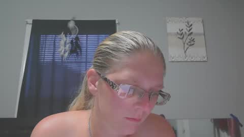 Snapshot of jadeluv chatting on June 9, 2026, 12:55 am JadeLuv online show from June 9, 2026, 12:55 am