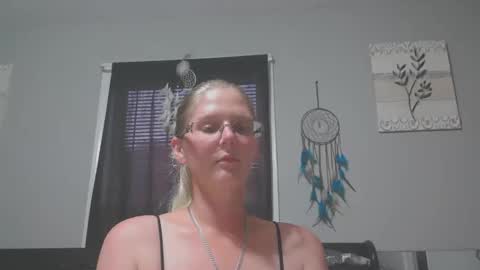 Snapshot of jadeluv chatting on June 10, 2026, 1:06 am JadeLuv online show from June 10, 2026, 1:06 am