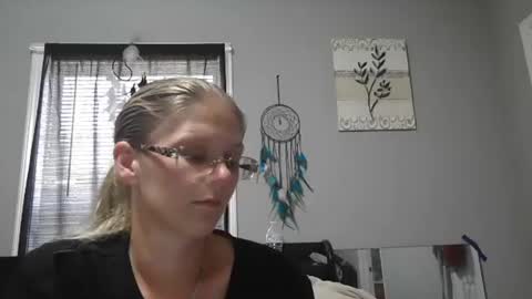 Snapshot of jadeluv chatting on July 21, 2026, 6:10 pm JadeLuv online show from July 21, 2026, 6:10 pm