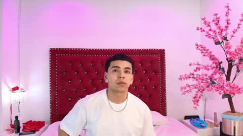 Snapshot of jaden_and_sofia chatting on May 17, 2026, 2:53 am Jaden and Sofia online show from May 17, 2026, 2:53 am