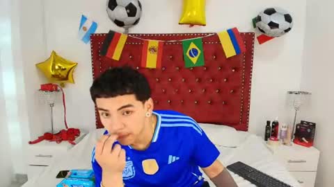 Snapshot of jaden_and_sofia chatting on July 11, 2026, 2:58 am Jaden and Sofia online show from July 11, 2026, 2:58 am