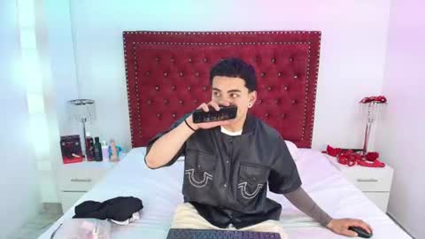 Snapshot of jaden_and_sofia chatting on July 28, 2026, 3:13 am Jaden and Sofia online show from July 28, 2026, 3:13 am