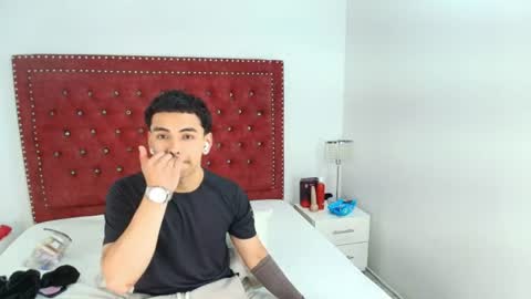 Snapshot of jaden_and_sofia chatting on August 1, 2026, 2:55 am Jaden and Sofia online show from August 1, 2026, 2:55 am