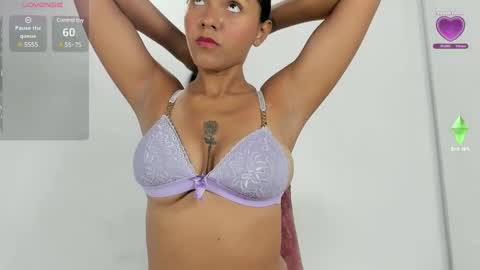 Snapshot of jadesmiith1 chatting on January 26, 2025, 2:35 am Jade Smith online show from January 26, 2025, 2:35 am