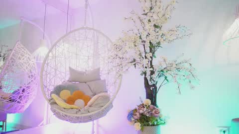 Jade Summer online show from September 13, 2025, 11:32 am