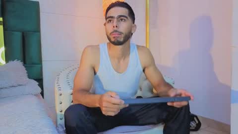 Snapshot of jadiel_stone chatting on May 27, 2026, 12:13 pm Jadiel online show from May 27, 2026, 12:13 pm