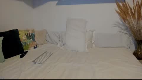 Snapshot of jadore_able82 chatting on October 10, 2025, 1:48 am elena online show from October 10, 2025, 1:48 am