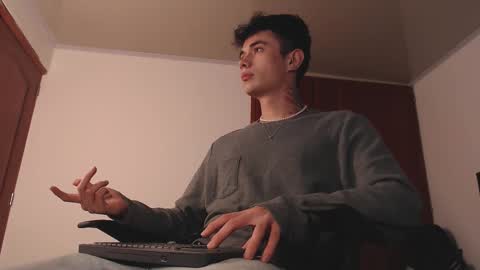 Snapshot of jaico_santos chatting on November 29, 2025, 6:11 pm jaico_santos online show from November 29, 2025, 6:11 pm