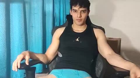 Snapshot of jair1_69 chatting on May 15, 2026, 6:42 am JaxXx online show from May 15, 2026, 6:42 am